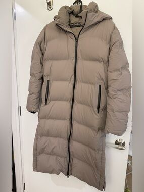 Aritzia Superpuff Long Down Hooded Puffer Coat in Taupe